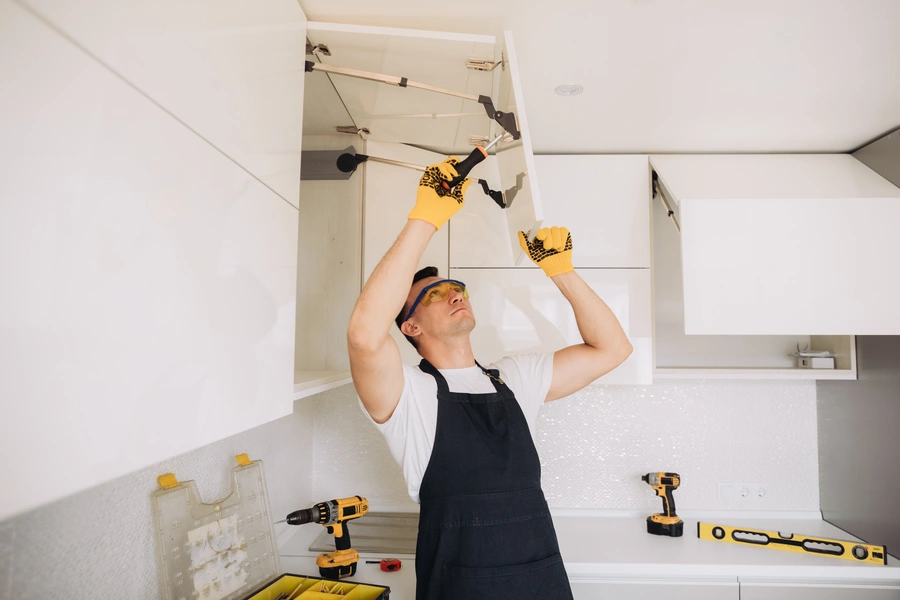 Choosing The Right Layout For Kitchen Cabinet Installation in Duarte, CA